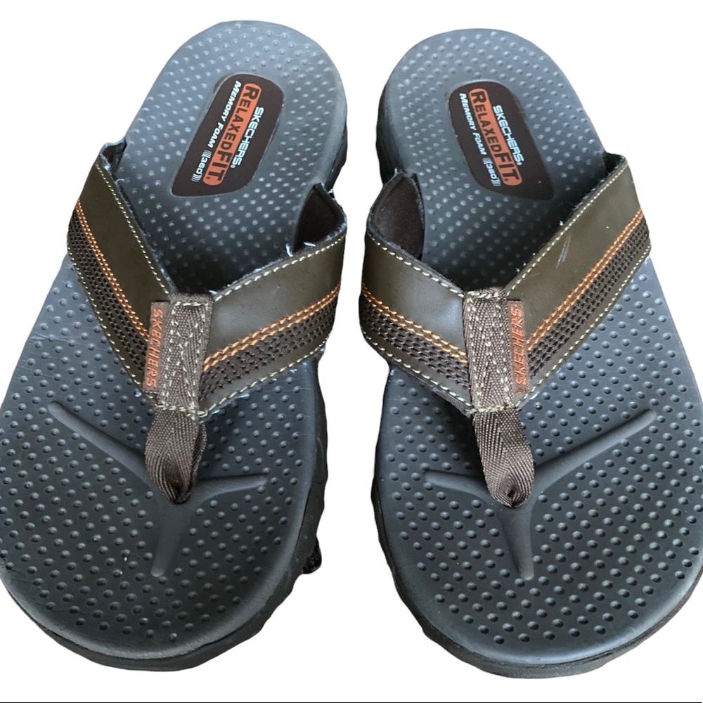 Skechers Relaxed Fit Memory Foam Flip Flop Sandals size 10